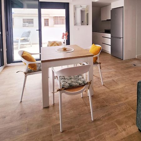Novamar Apartamentos 丰希罗拉 外观 照片