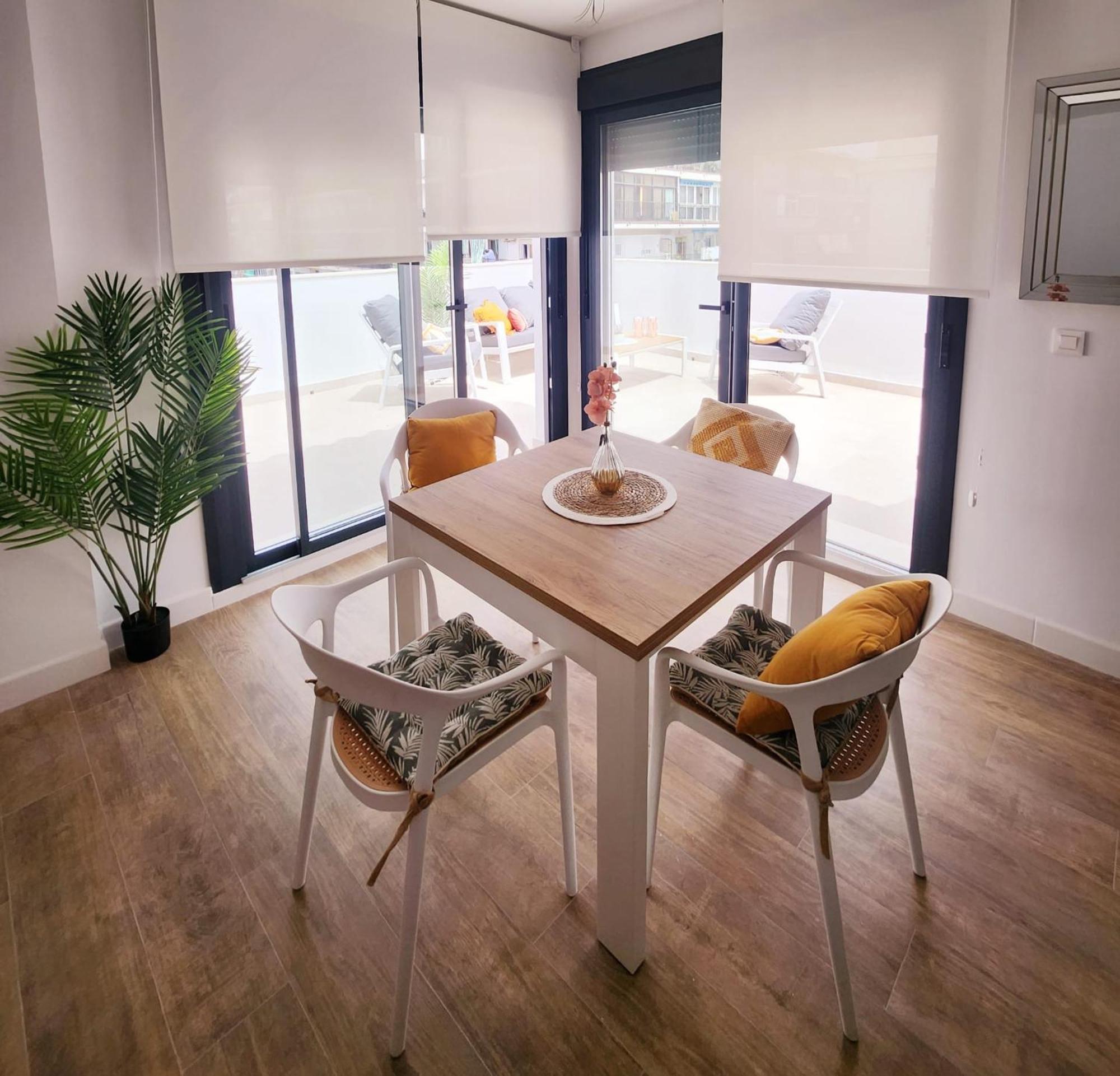 Novamar Apartamentos 丰希罗拉 外观 照片